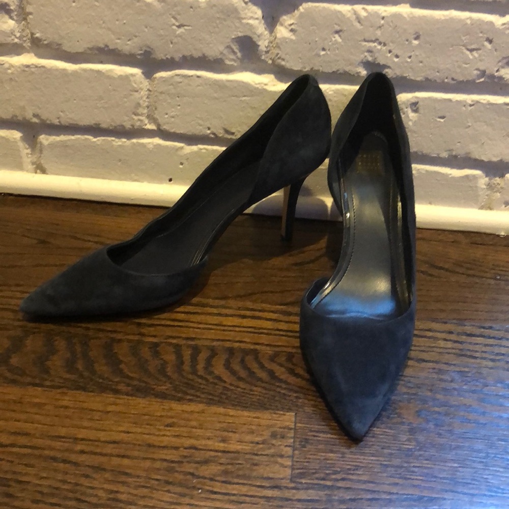 White House Black Market navy suede heels!